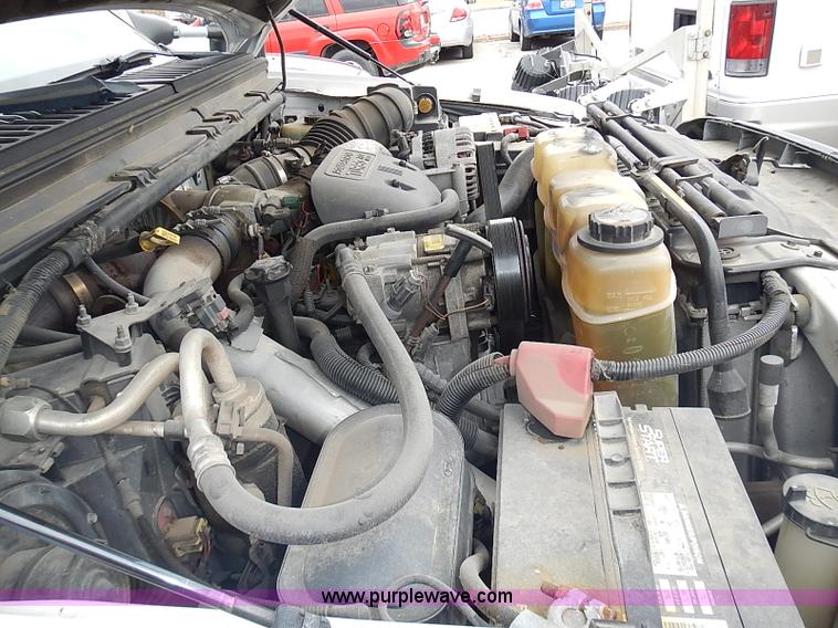 image for item AP9152 1999 Ford F350 cargo box truck