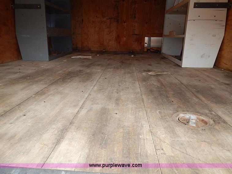 image for item AP9152 1999 Ford F350 cargo box truck