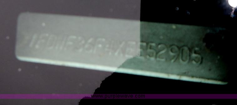 image for item AP9152 1999 Ford F350 cargo box truck