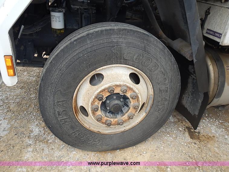 image for item AP9155 2003 Elgin Freightliner Road Wizard street sweeper