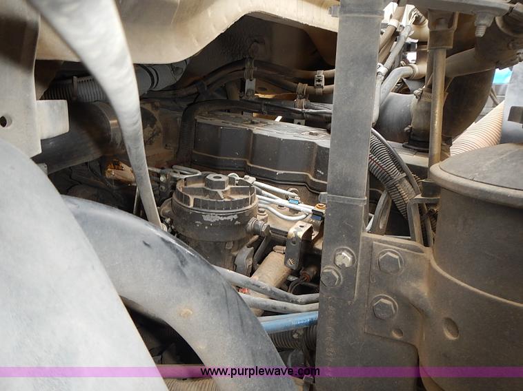 image for item AP9155 2003 Elgin Freightliner Road Wizard street sweeper