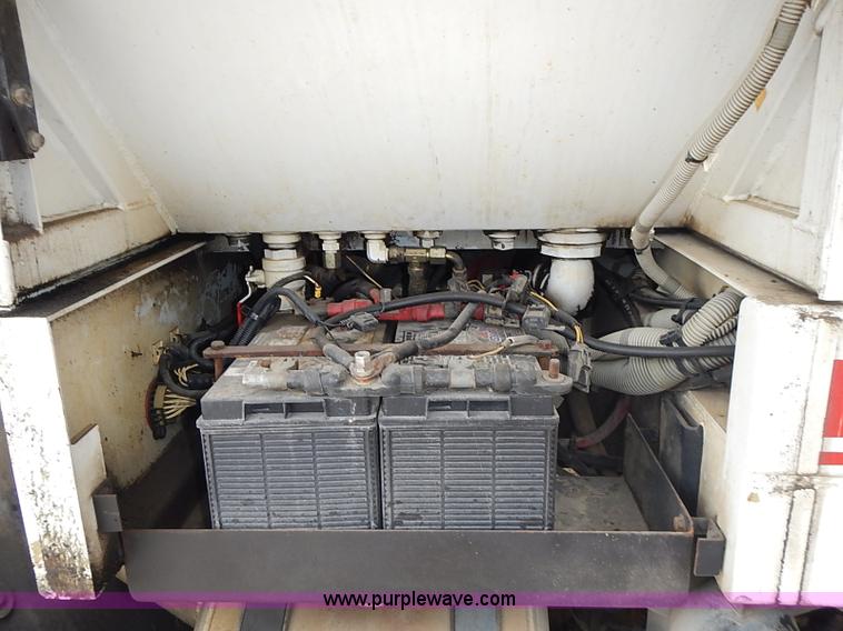 image for item AP9155 2003 Elgin Freightliner Road Wizard street sweeper