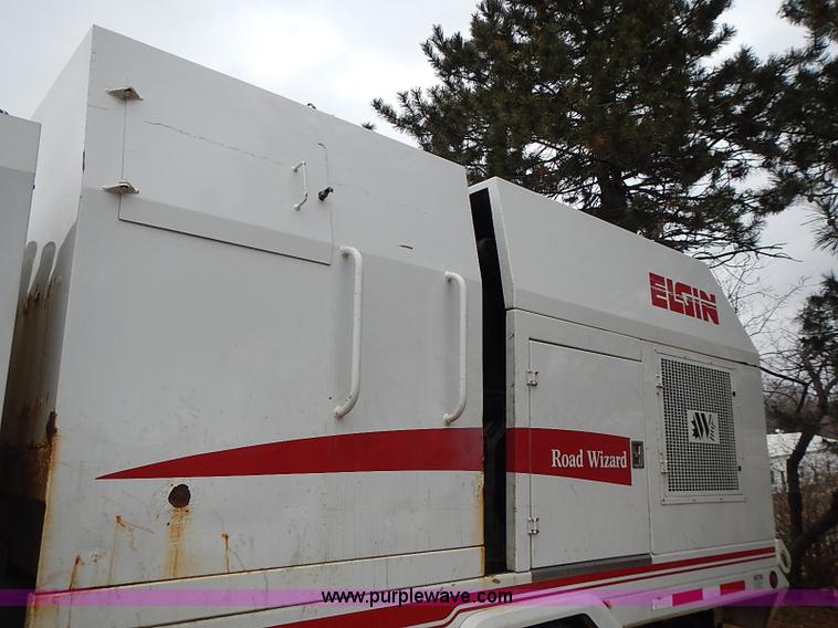 image for item AP9155 2003 Elgin Freightliner Road Wizard street sweeper