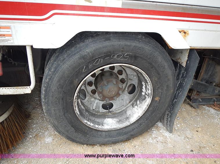 image for item AP9155 2003 Elgin Freightliner Road Wizard street sweeper