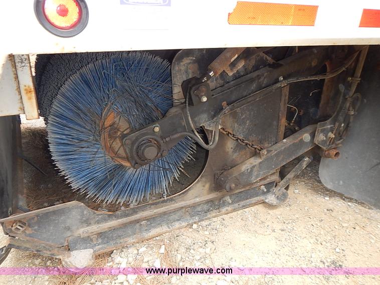image for item AP9155 2003 Elgin Freightliner Road Wizard street sweeper