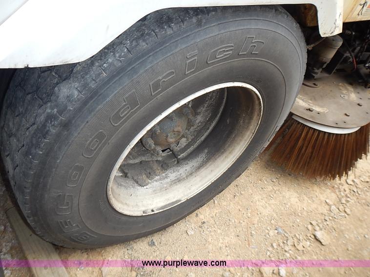 image for item AP9155 2003 Elgin Freightliner Road Wizard street sweeper