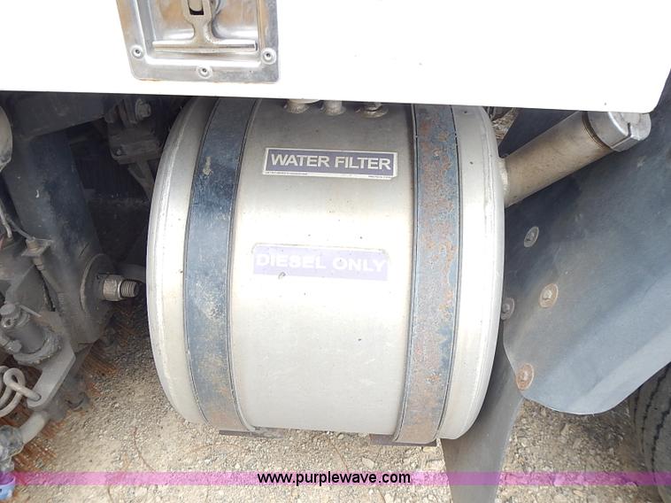 image for item AP9155 2003 Elgin Freightliner Road Wizard street sweeper