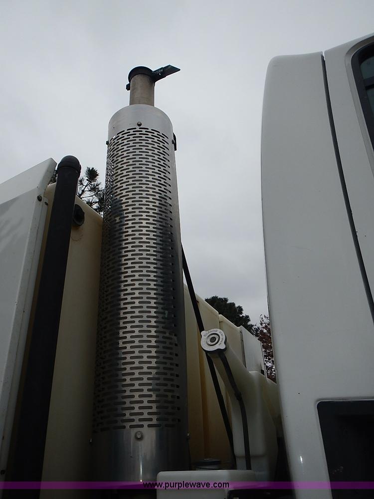 image for item AP9155 2003 Elgin Freightliner Road Wizard street sweeper