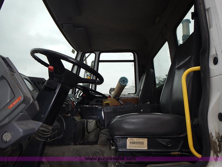 image for item AP9155 2003 Elgin Freightliner Road Wizard street sweeper