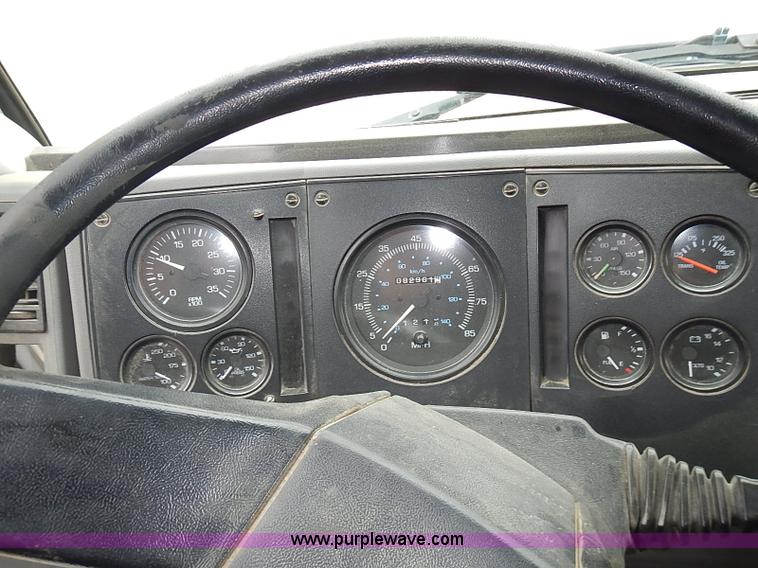 image for item AP9155 2003 Elgin Freightliner Road Wizard street sweeper