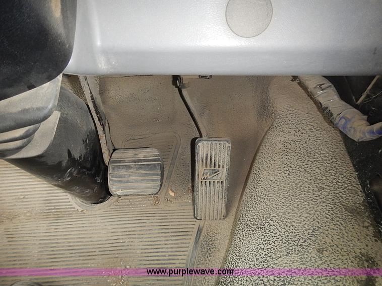 image for item AP9155 2003 Elgin Freightliner Road Wizard street sweeper