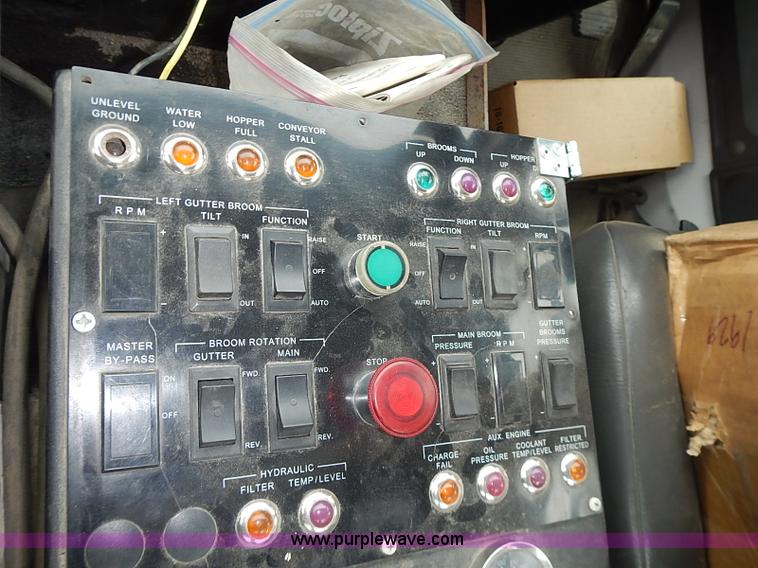 image for item AP9155 2003 Elgin Freightliner Road Wizard street sweeper