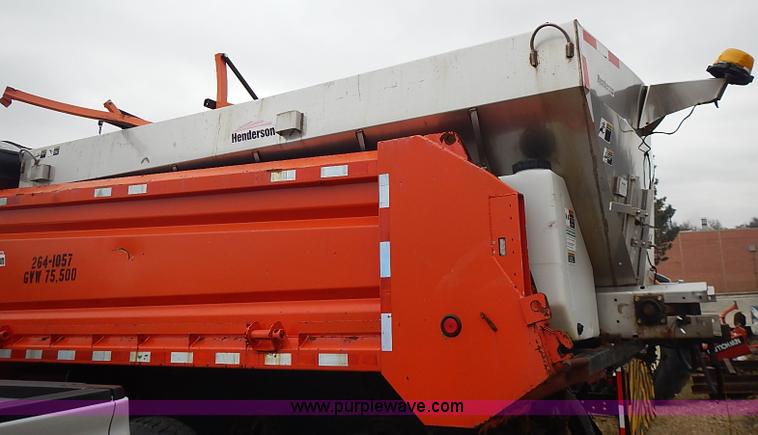 image for item AP9156 2006 International 7400SFA dump truck