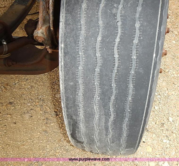 image for item AP9156 2006 International 7400SFA dump truck