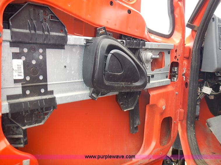 image for item AP9156 2006 International 7400SFA dump truck