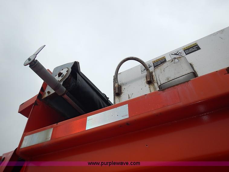 image for item AP9156 2006 International 7400SFA dump truck