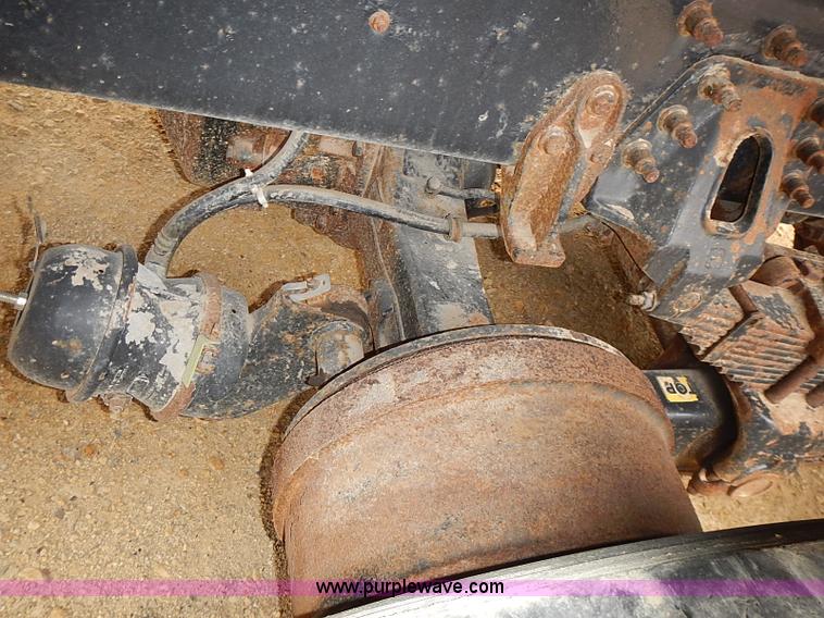 image for item AP9156 2006 International 7400SFA dump truck