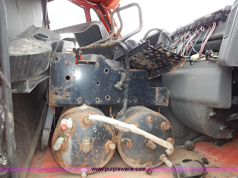 image for item AP9156 2006 International 7400SFA dump truck