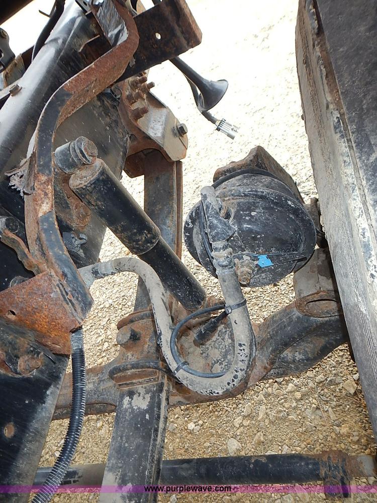 image for item AP9156 2006 International 7400SFA dump truck