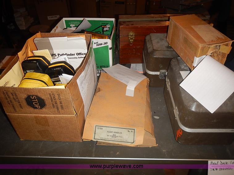 image for item AP9164 Assorted surveying equipment