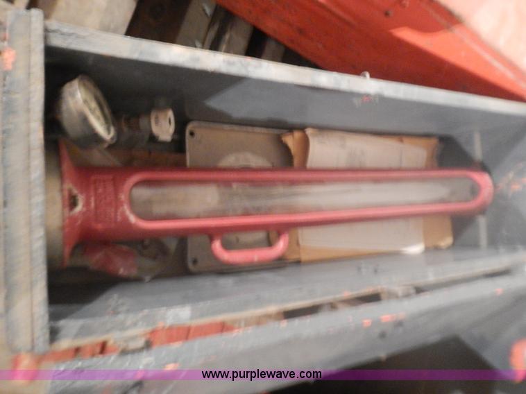 image for item AP9165 Assorted tools