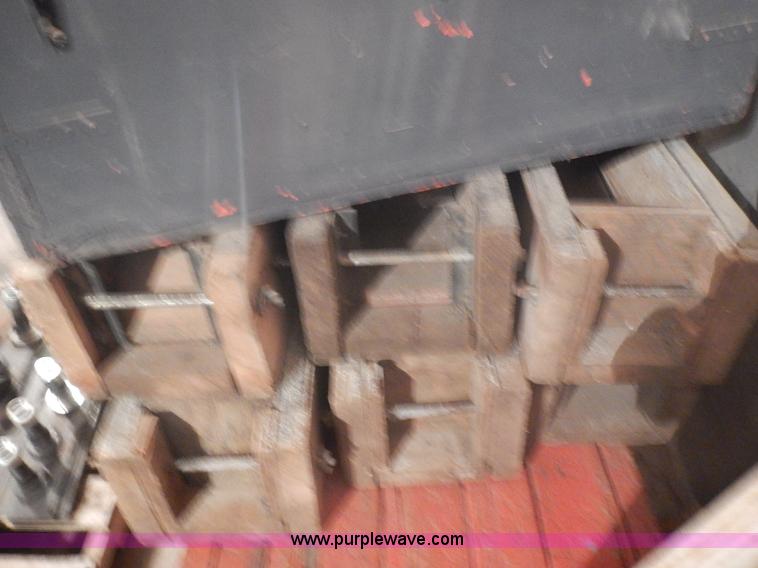 image for item AP9165 Assorted tools