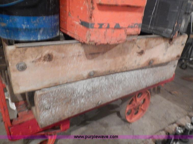 image for item AP9165 Assorted tools