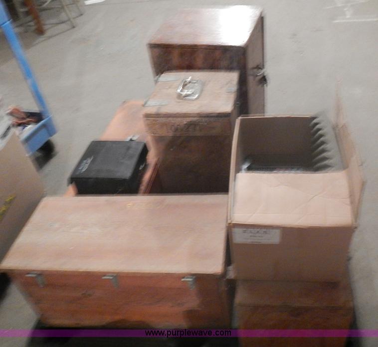 image for item AP9165 Assorted tools