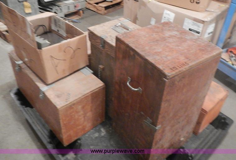 image for item AP9165 Assorted tools