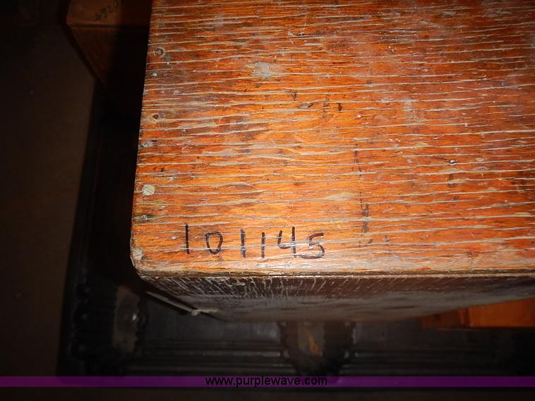 image for item AP9165 Assorted tools