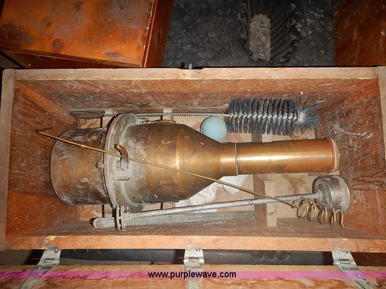 image for item AP9165 Assorted tools