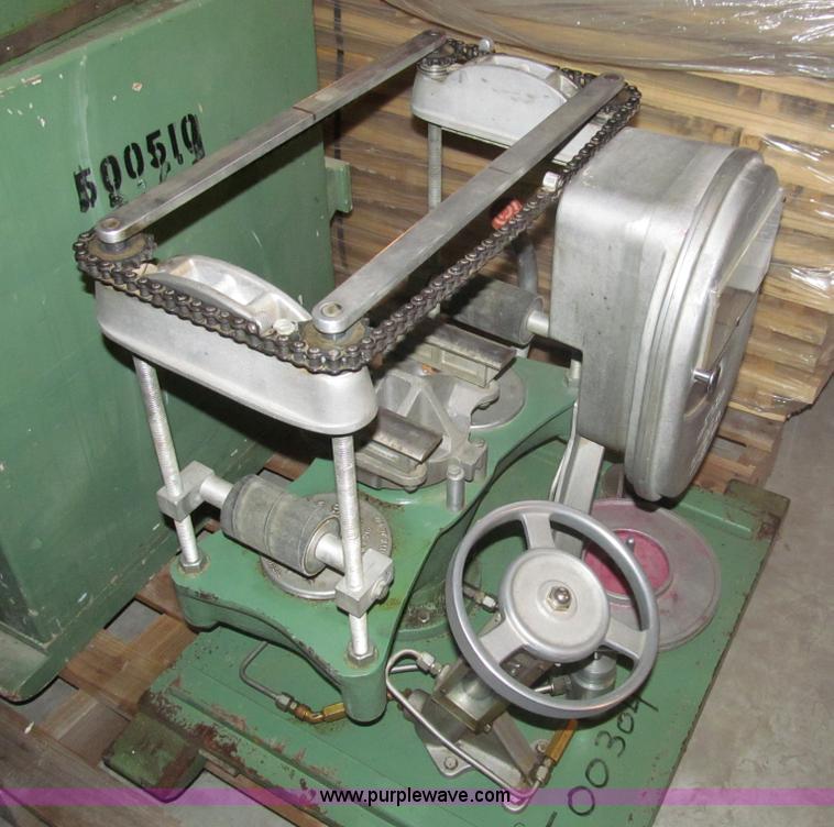 image for item AY9851 (2) recording beam testers
