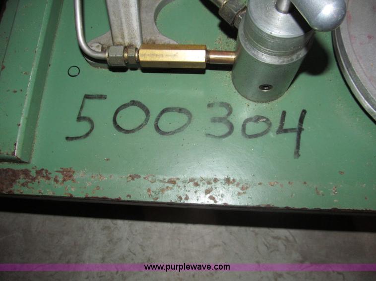 image for item AY9851 (2) recording beam testers