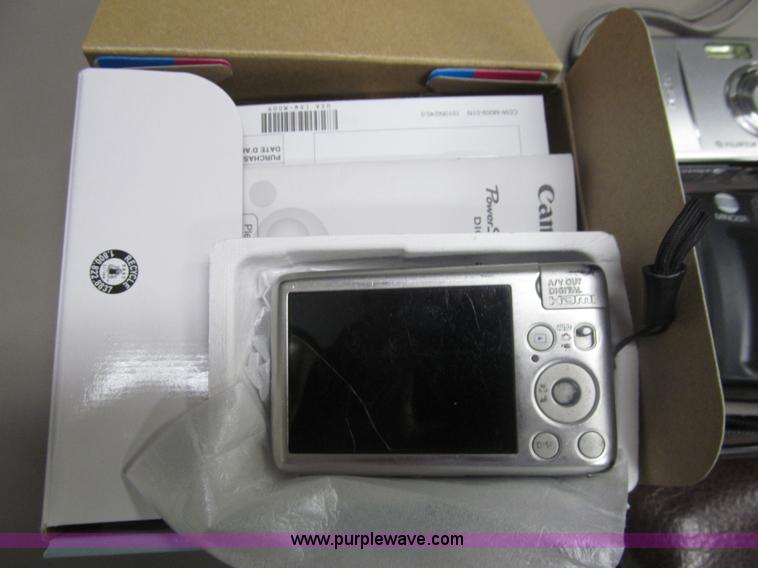 image for item AY9852 (4) assorted cameras