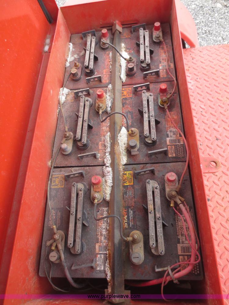 image for item F6802 2002 Ver-Mac ST-4825 arrow board sign trailer