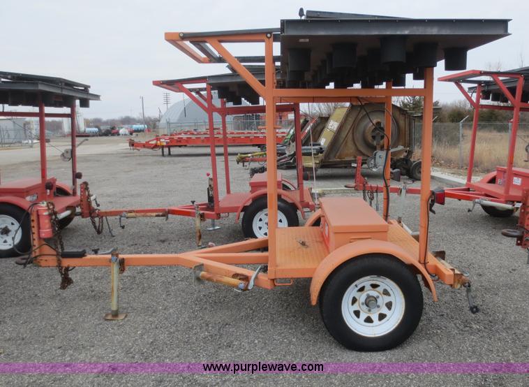 image for item F6803 2003 Ver-Mac ST-4825 arrow board sign trailer