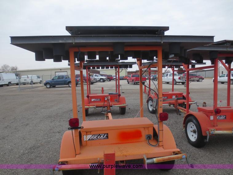 image for item F6803 2003 Ver-Mac ST-4825 arrow board sign trailer