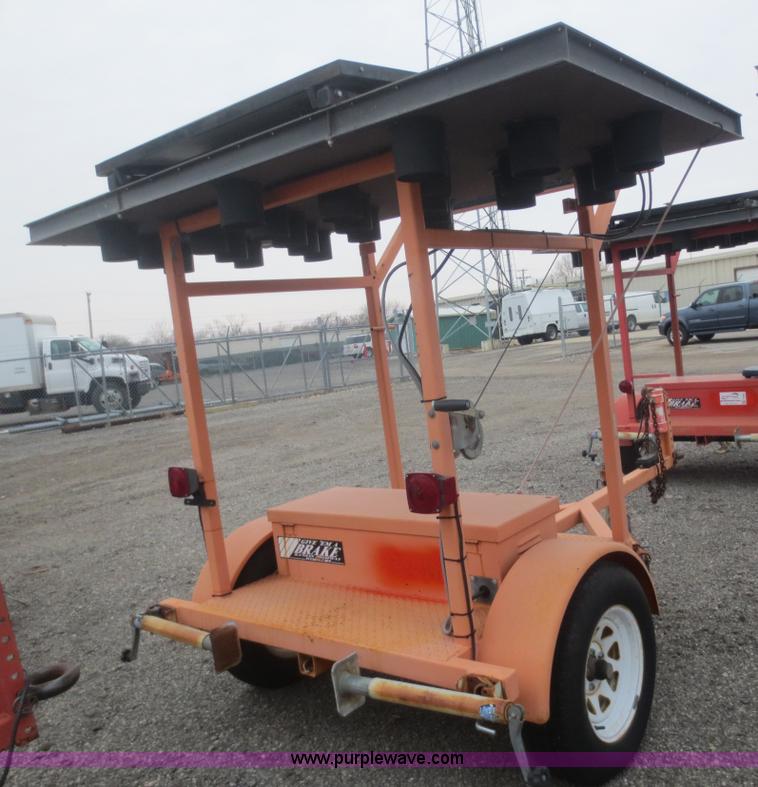 image for item F6803 2003 Ver-Mac ST-4825 arrow board sign trailer