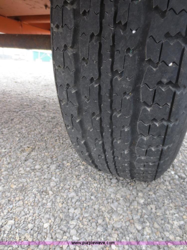 image for item F6803 2003 Ver-Mac ST-4825 arrow board sign trailer