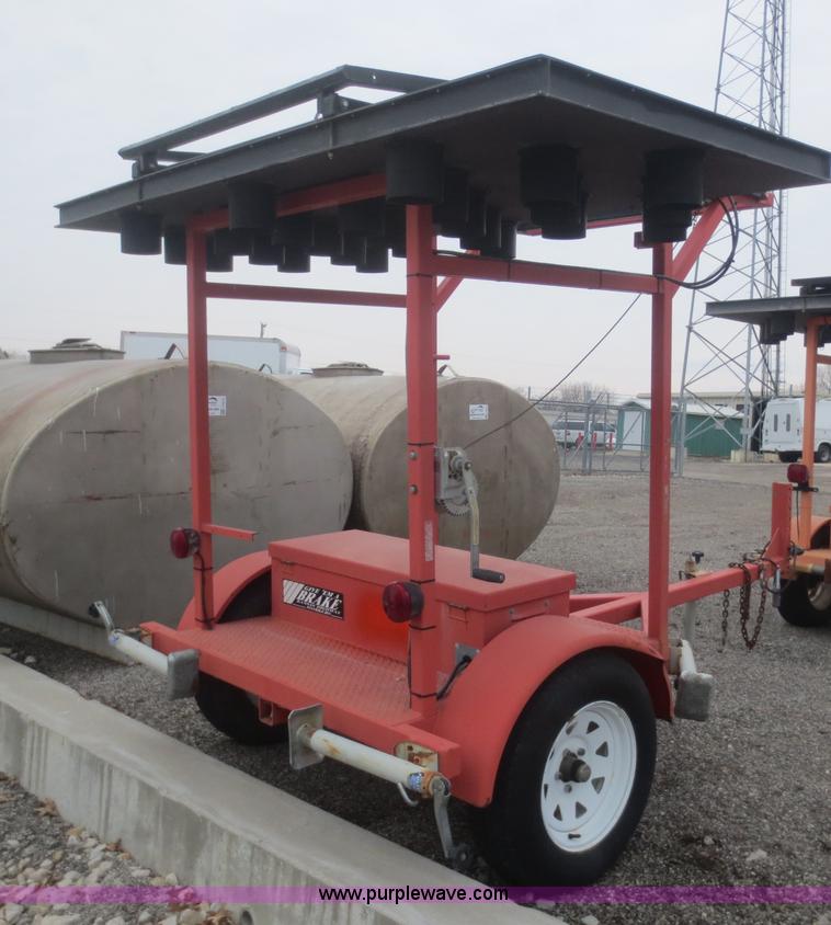 image for item F6804 2002 Ver-Mac ST-4825 arrow board sign trailer