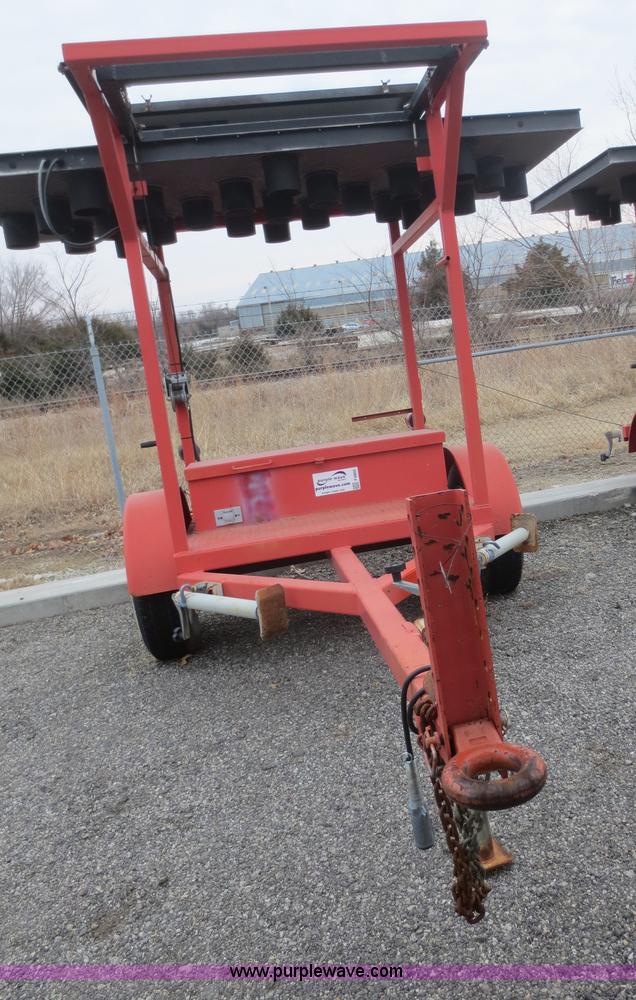 image for item F6805 2002 Ver-Mac ST-4825 arrow board sign trailer