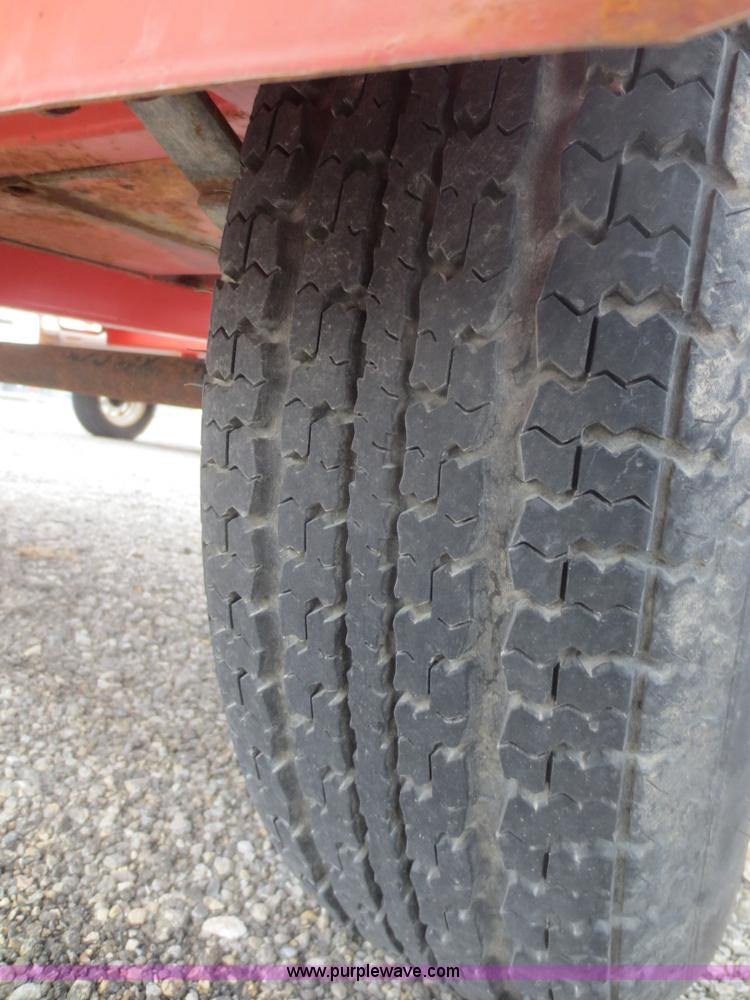 image for item F6805 2002 Ver-Mac ST-4825 arrow board sign trailer