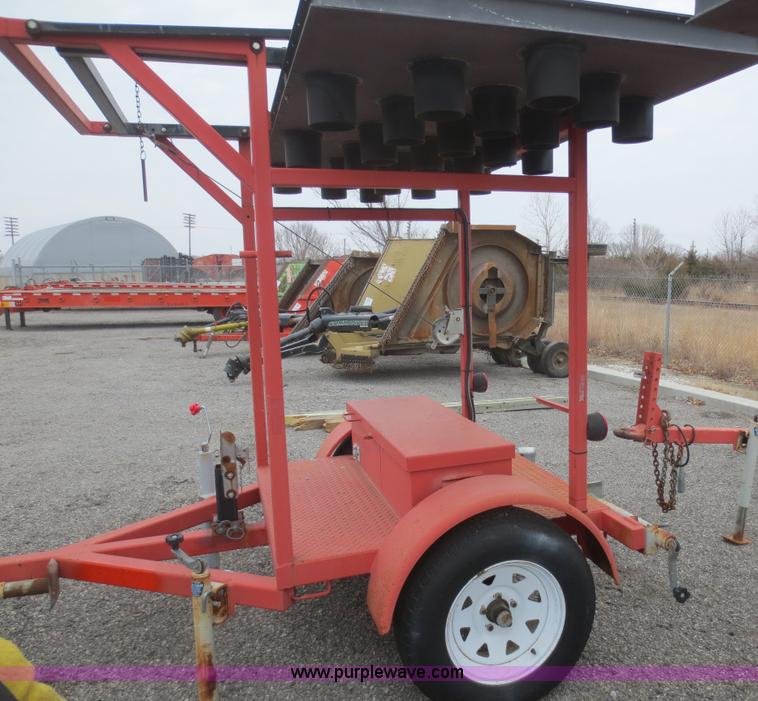 image for item F6806 2002 Ver-Mac ST-4825 arrow board sign trailer