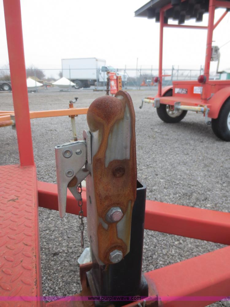 image for item F6806 2002 Ver-Mac ST-4825 arrow board sign trailer