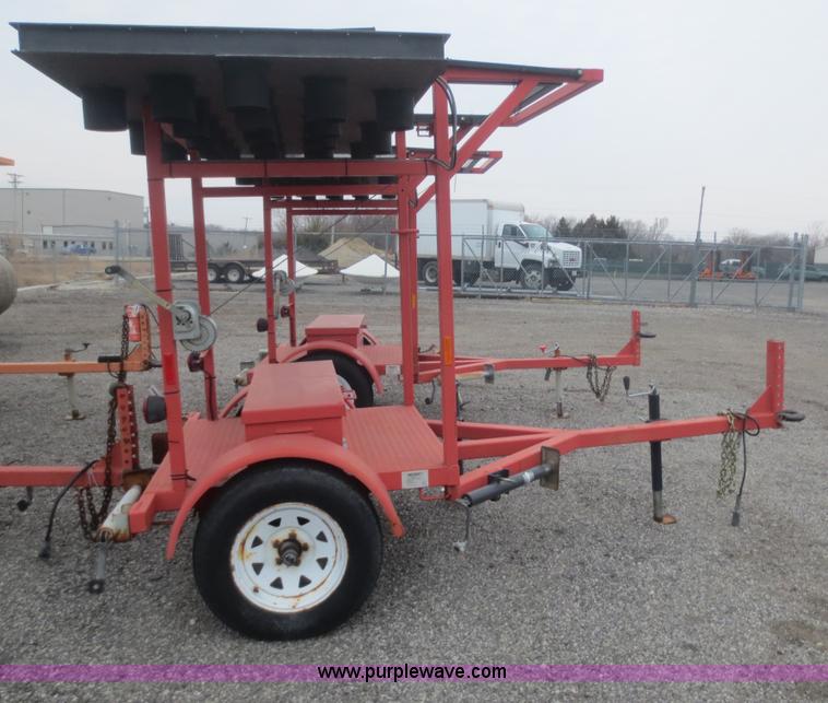 image for item F6807 2002 Ver-Mac ST-4825 arrow board sign trailer