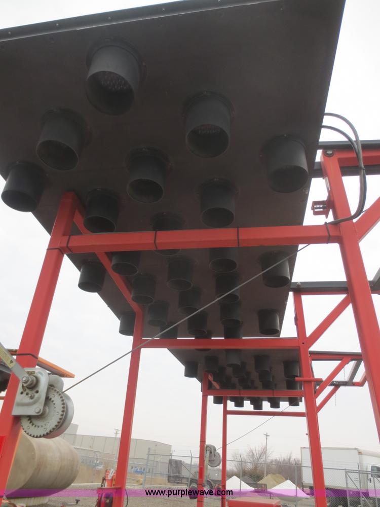 image for item F6807 2002 Ver-Mac ST-4825 arrow board sign trailer