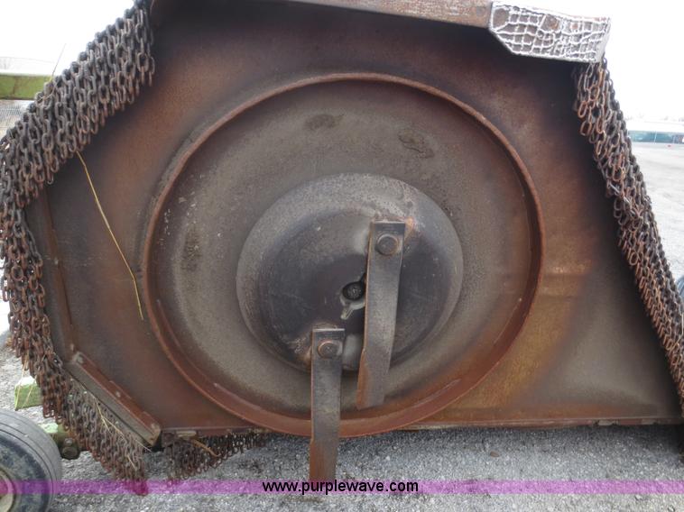 image for item F6810 2001 Schulte XH1500 rotary mower