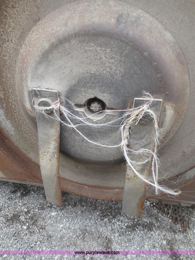 image for item F6810 2001 Schulte XH1500 rotary mower