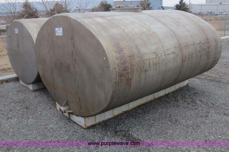 image for item F6813 1993 Hercules 1500 stainless steel water tank