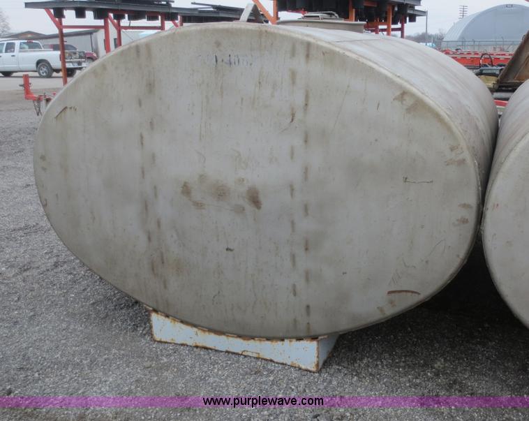 image for item F6813 1993 Hercules 1500 stainless steel water tank